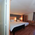 Ibis Hotel 3*
