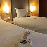 Ibis ホテル