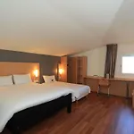 Ibis Hotel