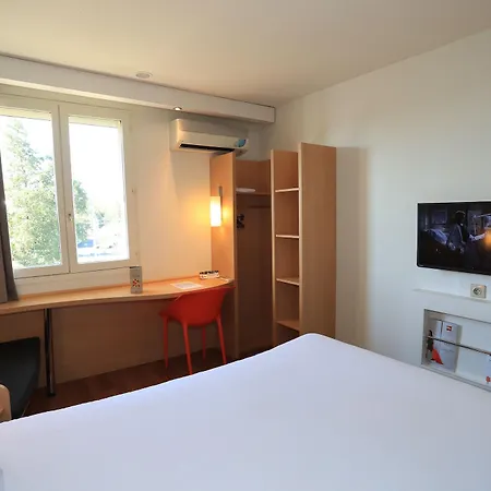 Ibis Отель
