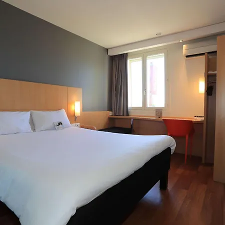 Ibis Aurillac