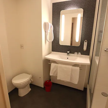 Ibis Отель Орийак