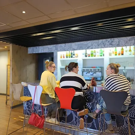 Ibis Отель Орийак