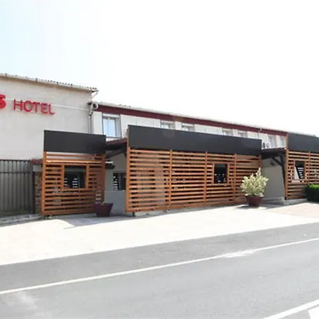 Ibis Hotel