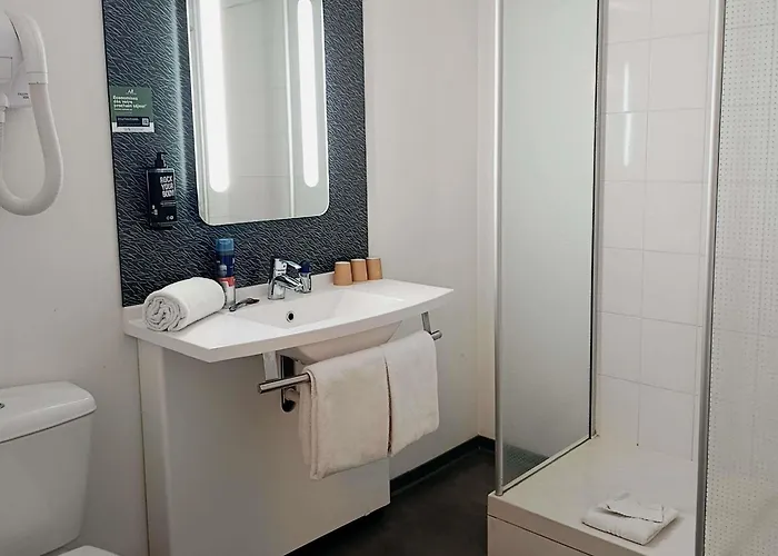 Ibis 3* Орийак